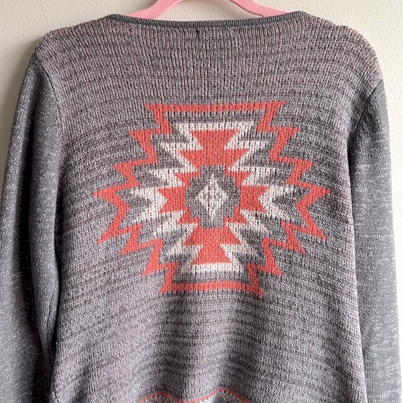 Junior’s Multicolor Aztec Print Wrap Cardigan Size Medium - Picture 9 of 16